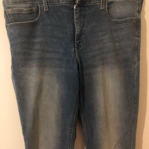 Express mid-rise barely boot jeans